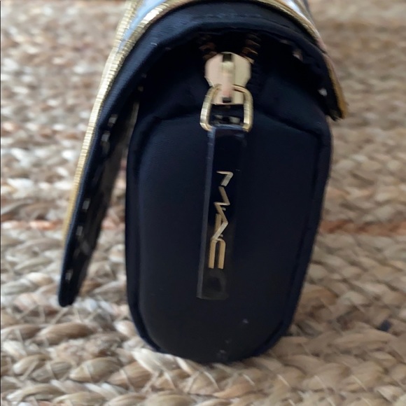 Mac - Picture 3 of 6